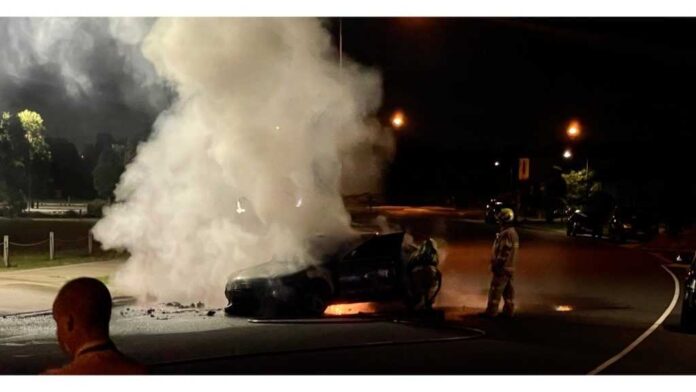 Car bust into flames werribee Werribee Crash