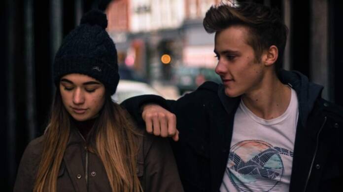 Should you be friends with a ex-partner - Why it's not a good idea.